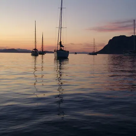 Villetta Indipendente Fronte Spiaggia Holiday home *