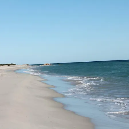 Villetta Indipendente Fronte Spiaggia * Budoni